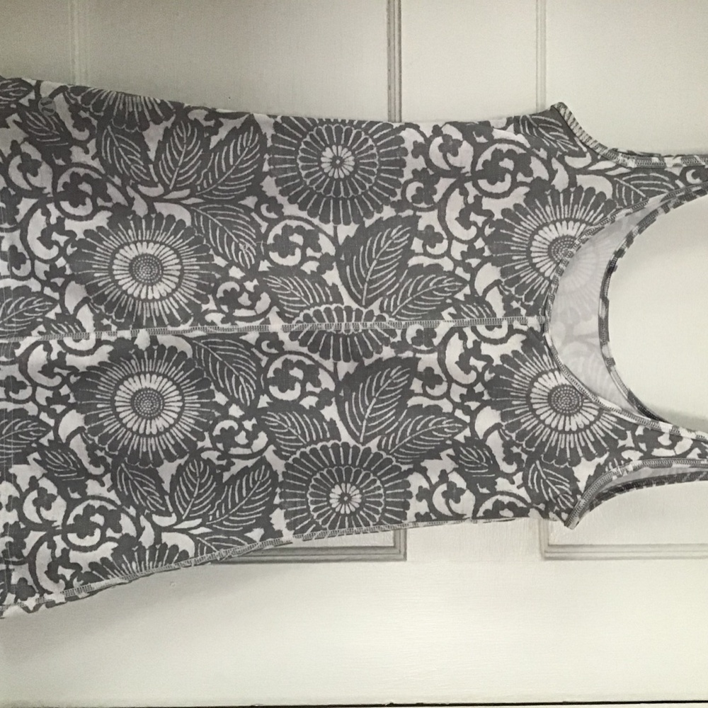 Lululemon Tank - Picture 2 of 3